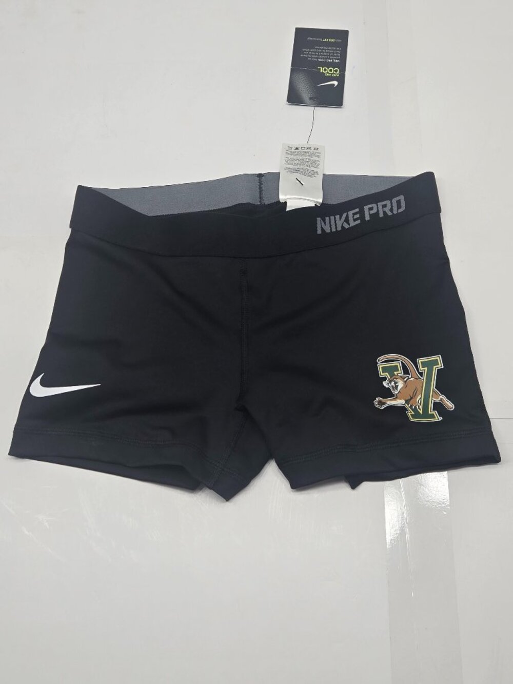 Nike Pro Compression Shorts UVM Catamounts NWT L